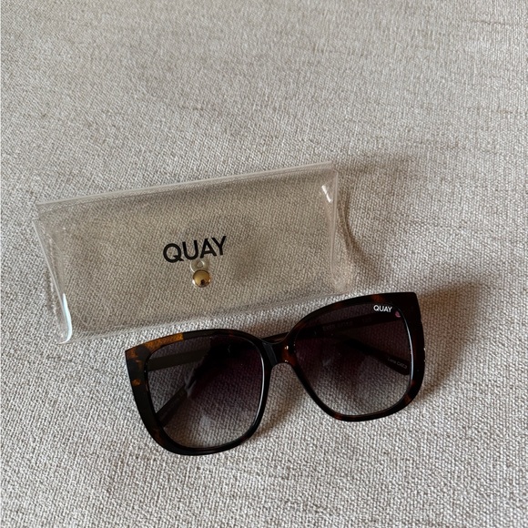 Quay Australia Accessories - Quay Tortoise Shell Sunglasses